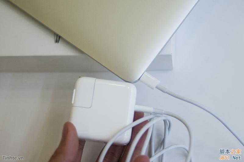史上最薄Macbook開(kāi)箱：精致到?jīng)]話說(shuō)