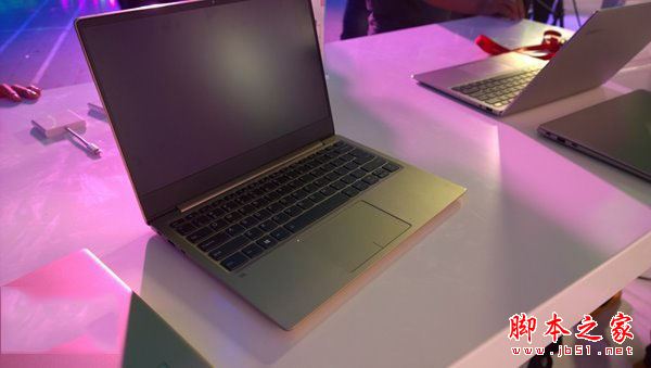 聯想小新潮7000/銳7000/潮5000/Air系列筆記本新機現場實拍:輕薄時尚有顏有料