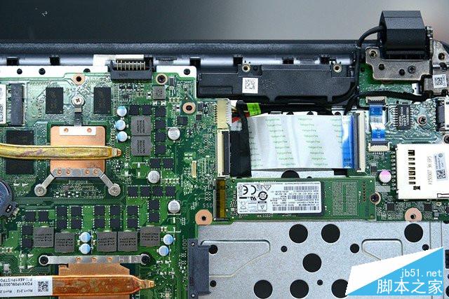 惠普WASD暗影精靈拆電池、內存、硬盤