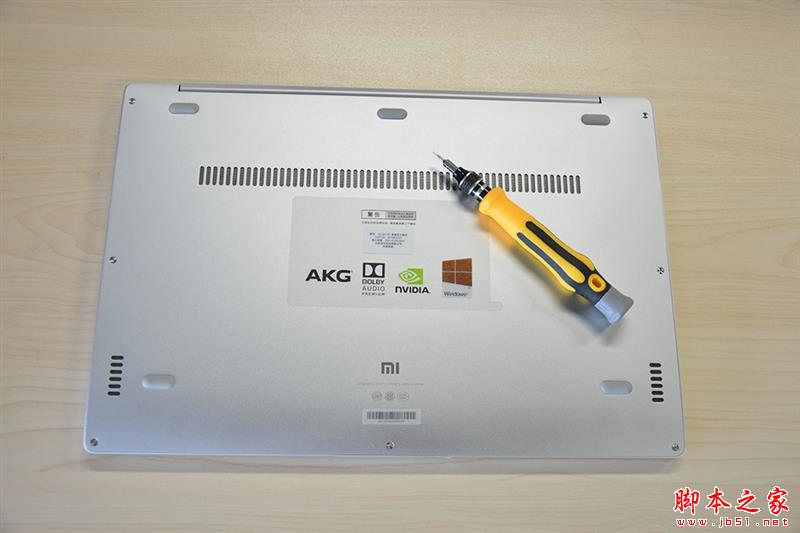 小米筆記本Air首發拆解:做工用料堪稱一流!