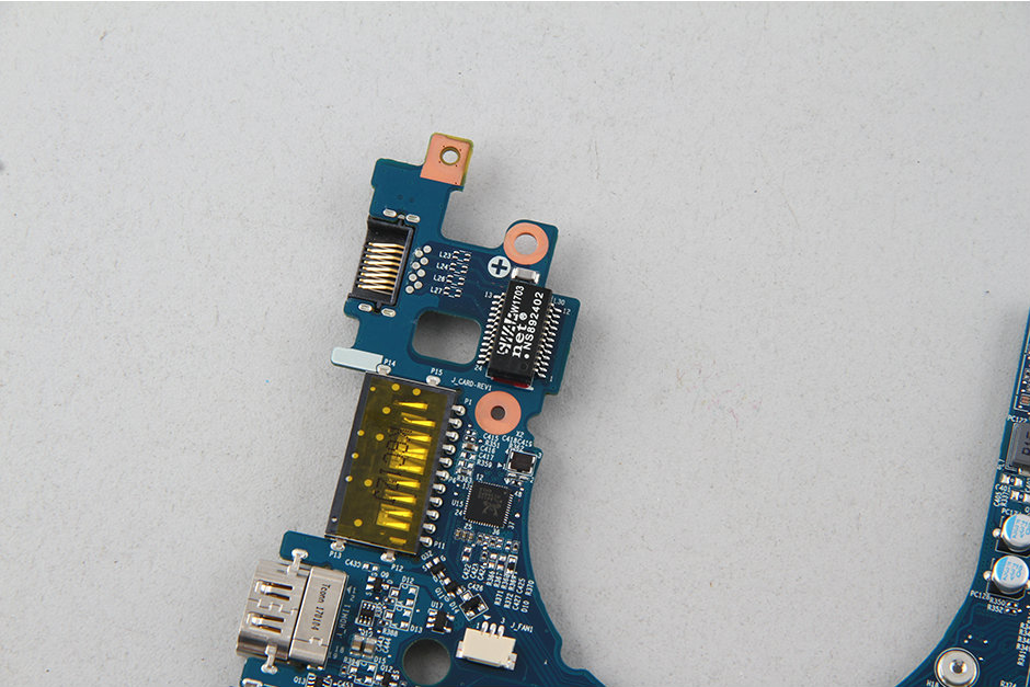 海爾凌越S4深度拆機(jī)圖解評(píng)測(cè)全過程