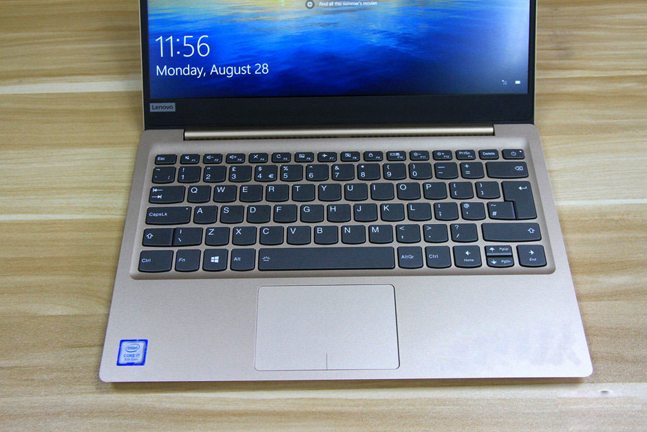 輕薄!有型!窄邊框!聯(lián)想小新潮7000-13圖賞