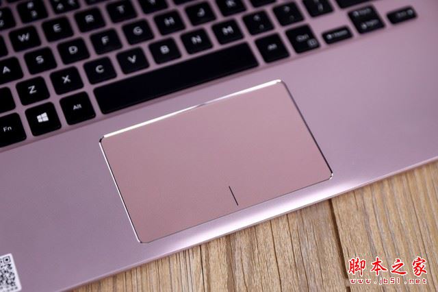 戴爾靈越Ins13 7370值得買嗎?戴爾靈越13 7370筆記本詳細(xì)評測圖解