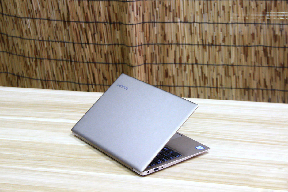 輕薄!有型!窄邊框!聯(lián)想小新潮7000-13圖賞