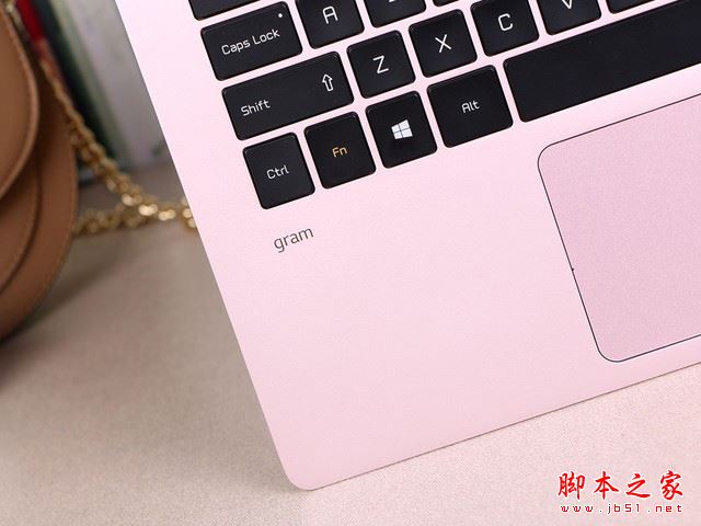 LG gram 13值得買嗎?LG gram 13筆記本電腦詳細(xì)評測圖解