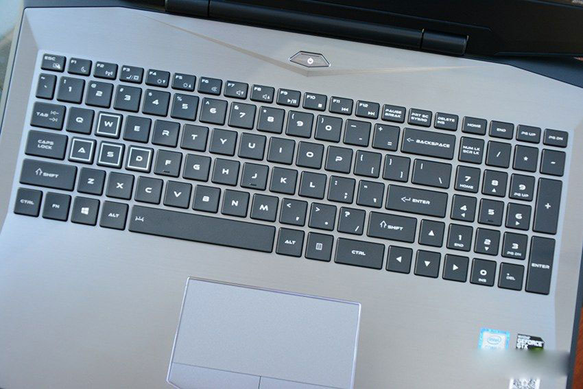 內外兼修霸氣十足 雷神911-S1G游戲本圖賞6.jpg