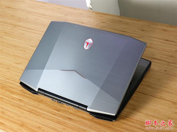 外觀性能雙升級 雷神911M鉑金版評測