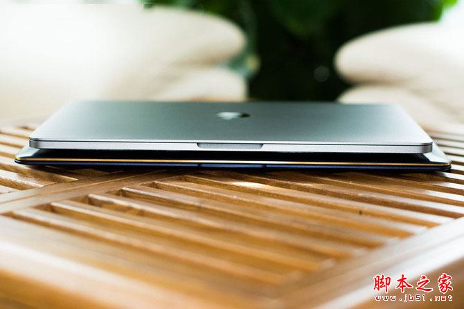 華碩靈耀3 Deluxe全面對比蘋果MBP: 華碩靈耀3 Deluxe能否完勝MacBook Pro