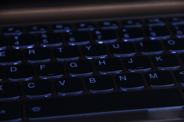  聯想Yoga 730二合一輕薄筆記本上手體驗評測