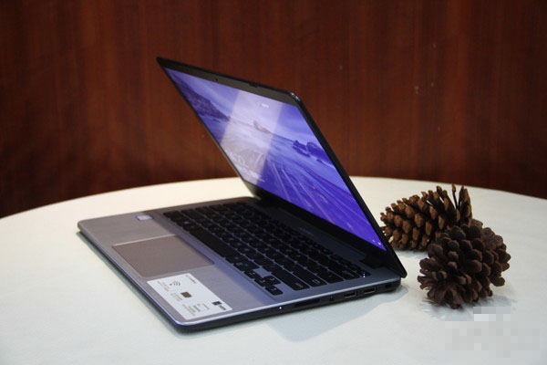 華碩S4000UA 華碩S4000UA