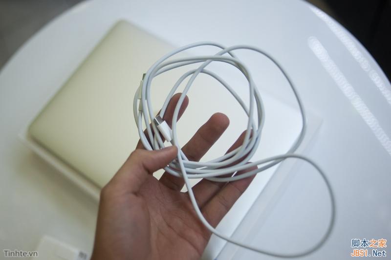 史上最薄Macbook開(kāi)箱：精致到?jīng)]話說(shuō)