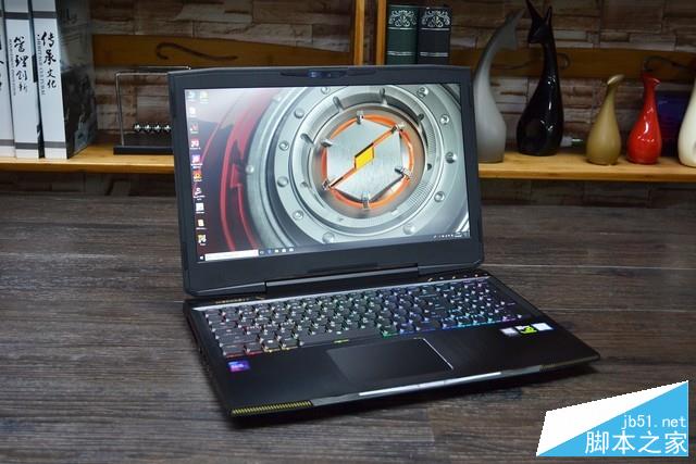 黑色機甲全能電競 機械革命深海泰坦X8Ti評測 