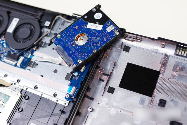 做工散熱如此優秀 惠普暗影精靈II筆記本拆機圖解