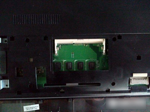 華碩X550C怎么拆機 華碩X550C清理灰塵與升級SSD教程