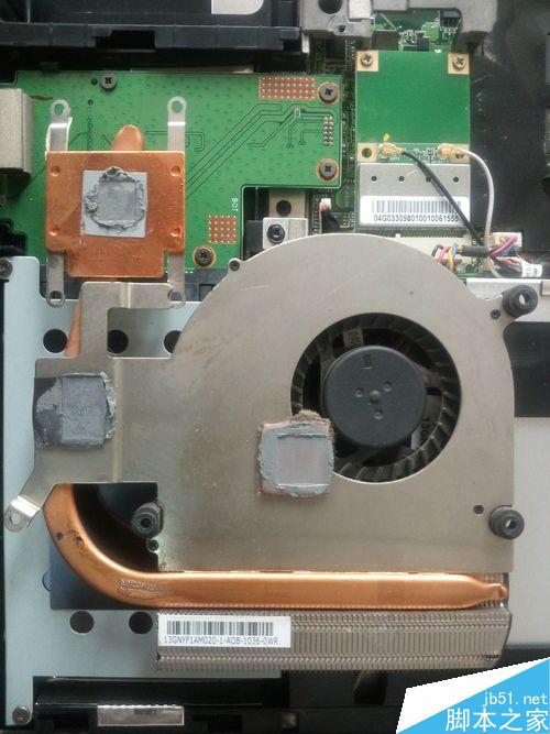 華碩K401筆記本清灰