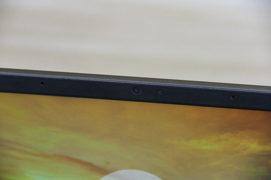 輕薄!有型!窄邊框!聯(lián)想小新潮7000-13圖賞