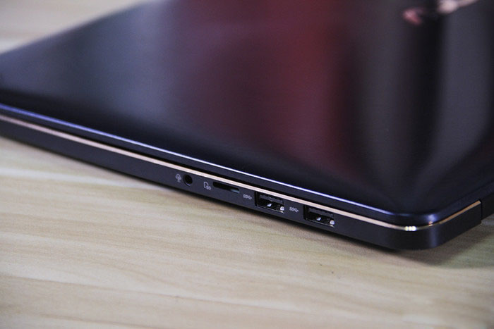 華碩ZenBook Pro 15