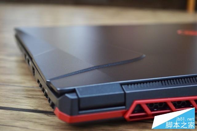 專業的電競級別游戲本 吾空S17 Pro-8U評測