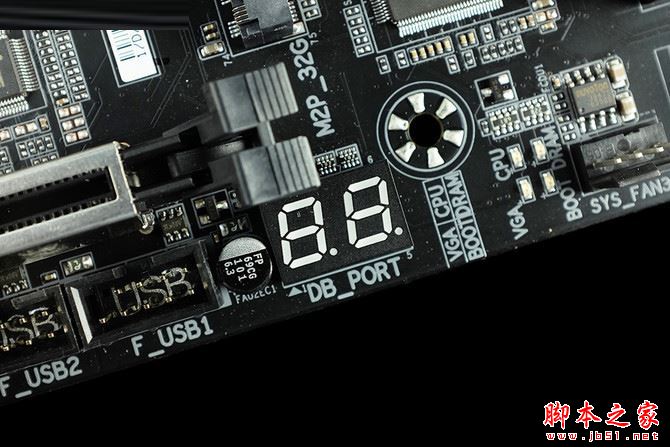 三、拆解解析：11相供電、雙M.2
