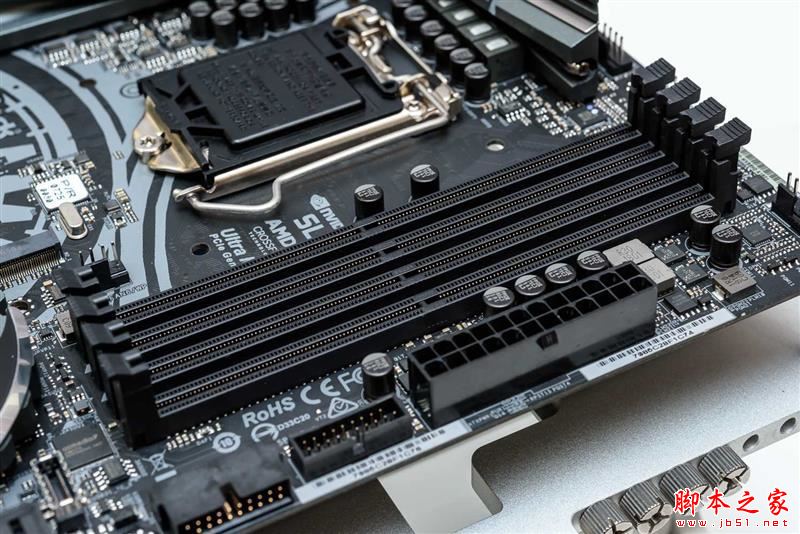 砍掉超線程！Intel i7-9700K深度評(píng)測(cè)：戰(zhàn)平R7 就是太貴