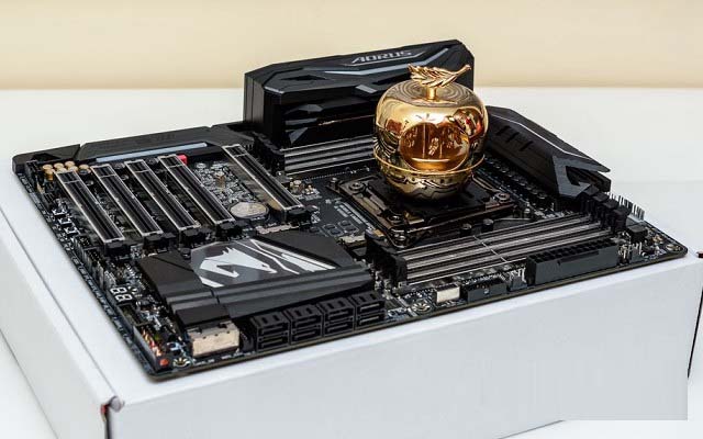AMD 1950X和i9 7900X哪個好?AI最強1950X與7900X對比評測