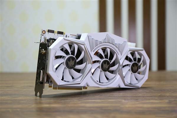影馳GTX1080Ti名人堂限量版開箱圖賞 顏值爆表!