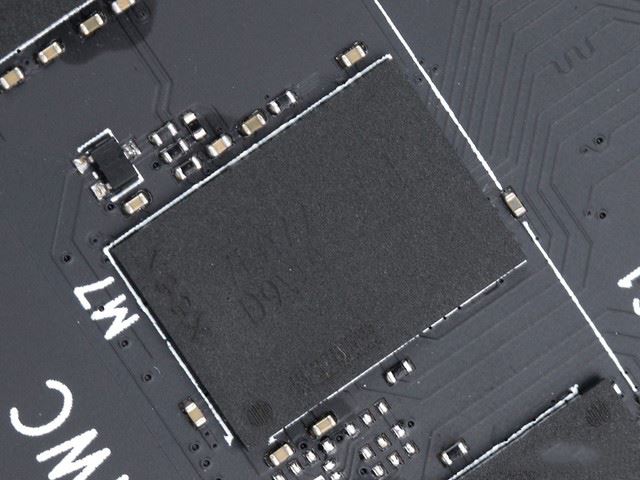 “段造”極致 iGame GTX1080Ti Kudan評測