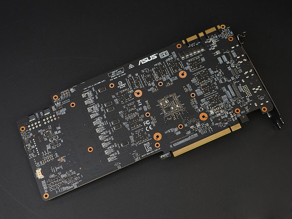 華碩GTX1080Ti海神評測 華碩GTX1080Ti海神評測
