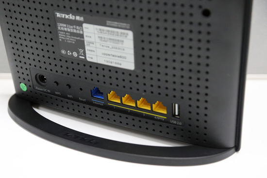 千兆網絡的最佳拍檔 騰達AC9路由器評測