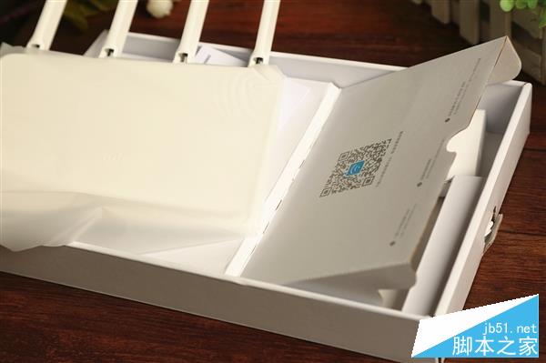 149元!小米路由器3開箱圖賞:比iPhone 6還薄