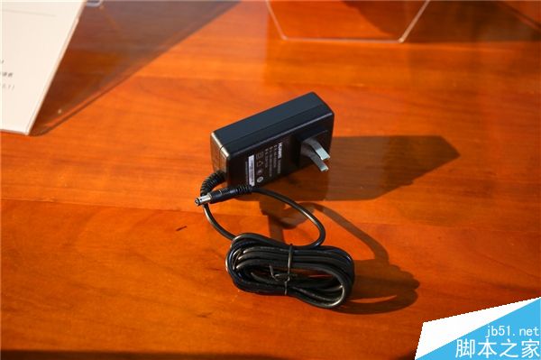 428元!榮耀路由Pro游戲版現(xiàn)場圖賞:網(wǎng)游神器