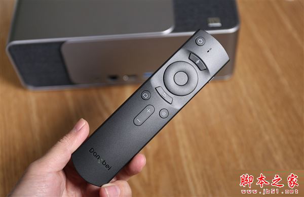 可投300英寸巨幕 當(dāng)貝投影F1開(kāi)箱圖賞