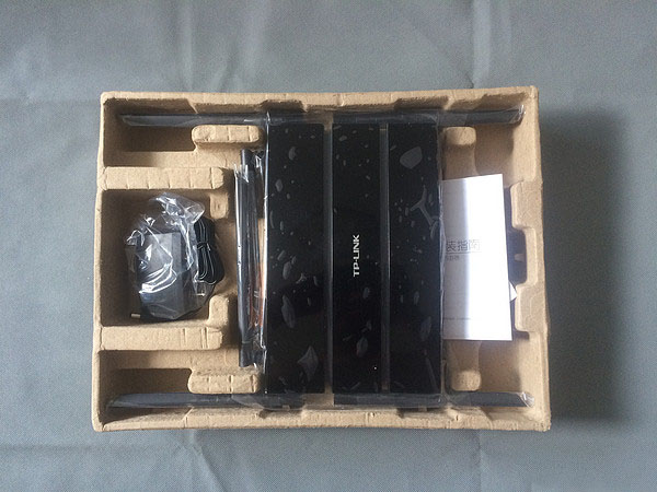 終于有了APP應用 — TP-LINK 新版 TL-WDR7500 千兆無線路由器開箱使用報告