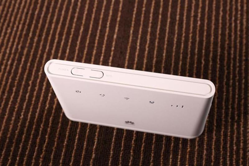 插卡就能用!華為4G路由 2評測:支持全網通