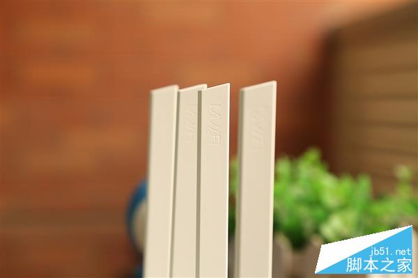 149元!小米路由器3開箱圖賞:比iPhone 6還薄