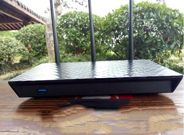華碩路由器怎么樣?華碩雙頻無線AC1750千兆路由器評(píng)測(cè) hs7.jpg