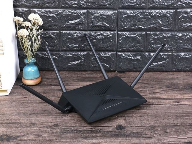 拆機實驗室:探秘D-Link X路由強勁內芯