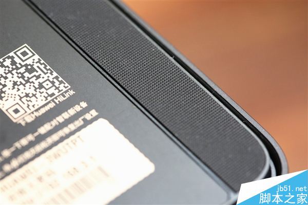 榮耀路由Pro游戲版開箱圖賞:玩CF有經驗加成