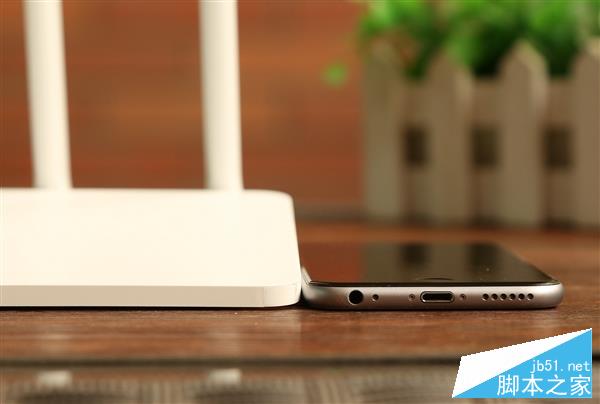 149元!小米路由器3開箱圖賞:比iPhone 6還薄