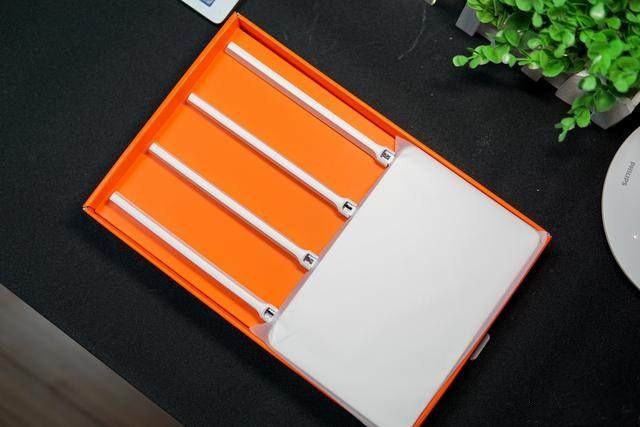 小米低調發布新品智能路由器：售價249元值不值？