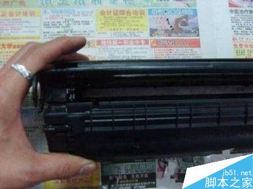 給力再現 佳能2900打印機硒鼓加粉圖解