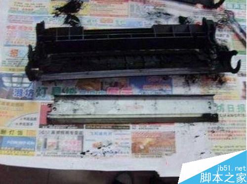 給力再現 佳能2900打印機硒鼓加粉圖解