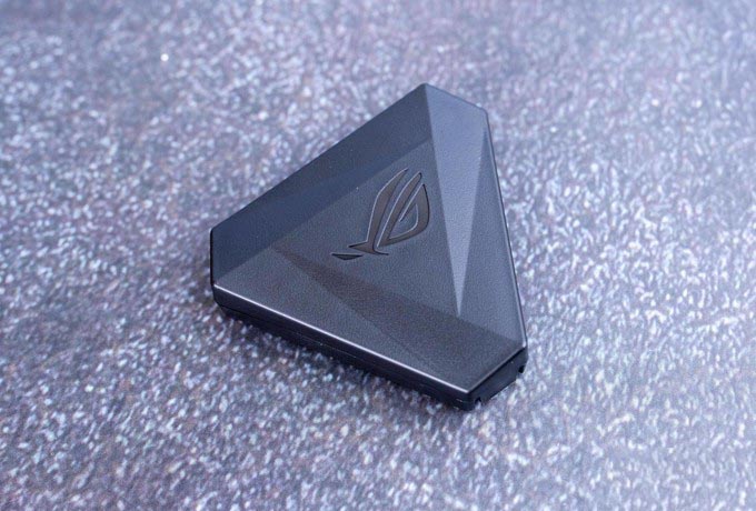 這是一款真正的客制化鼠標，ROG烈刃2使用體驗