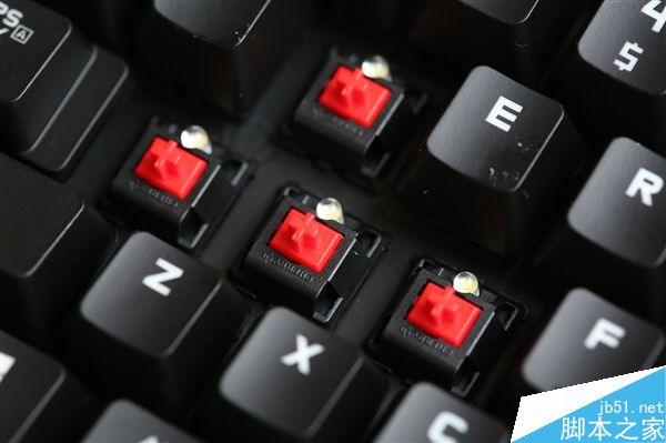 羅技G610機械鍵盤圖賞：青軸、紅軸來襲！