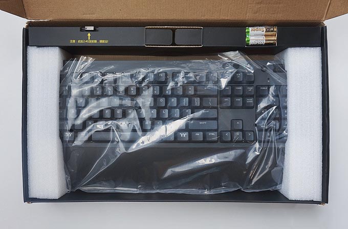 無線一時爽，一直無線一直爽，Thermaltake G521三模機械鍵盤評測