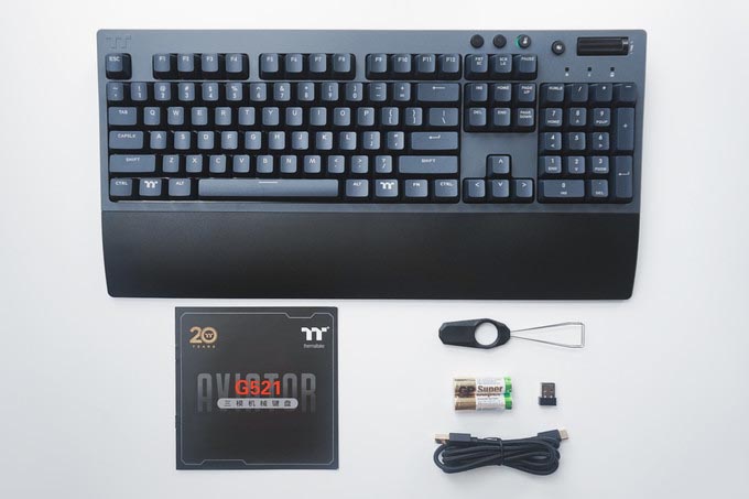 無線一時爽，一直無線一直爽，Thermaltake G521三模機械鍵盤評測