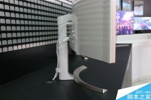 38寸還三聯屏！LG 21:9曲面超寬屏顯示器圖賞