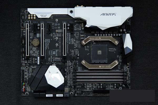 為發(fā)燒而生 2萬元AMD R7-1800X雙顯卡交火豪華電腦配置推薦