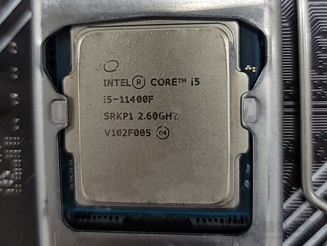 送給女友的超可愛主機!i5 11400F配GTX1650入門電競電腦主機
