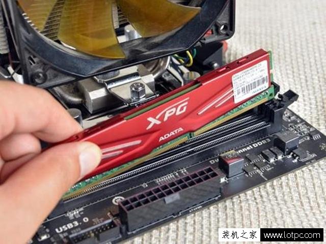 臺式電腦無法開機怎么辦?電腦開機后屏幕黑屏沒反應無信號解決方法